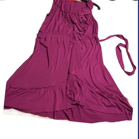 Elle Dress Size Medium - Picture 1 of 11